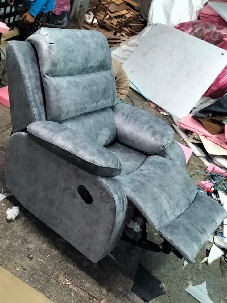 Single Recliner Sofa