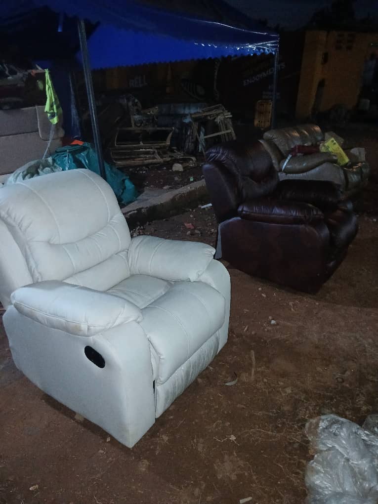 Single fiber sofa